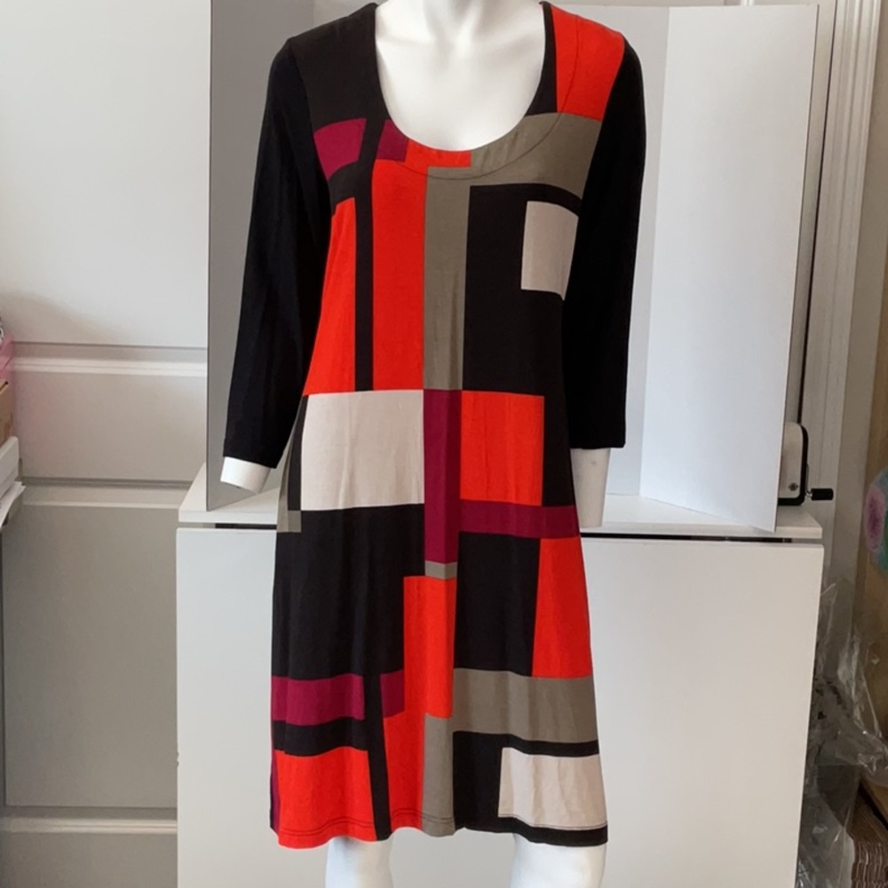 Venus Brand 3/4 Sleeve Abstract Dress
